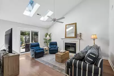 2060 Presidio Drive, Mount Pleasant, SC 29466 - Photo 8