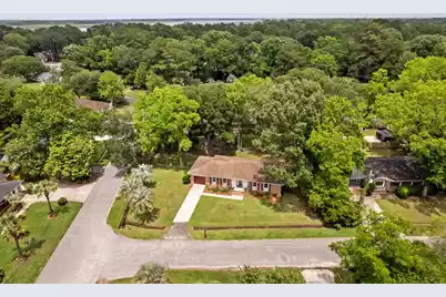 1851 Gippy Lane, Charleston, SC 29407 - Photo 8