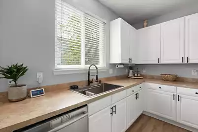 8815 Shadowglen Drive, North Charleston, SC 29420 - Photo 16