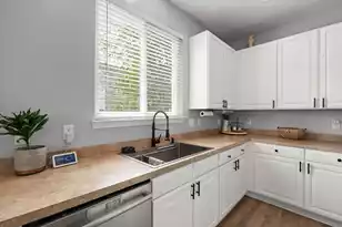 8815 Shadowglen Dr, North Charleston, SC 29420 - Photo 16