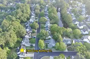 1960 Gray Battery Ct, Mount Pleasant, SC 29464 - Photo 4