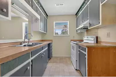 350 Dorchester Manor Boulevard, Charleston, SC 29420 - Photo 10