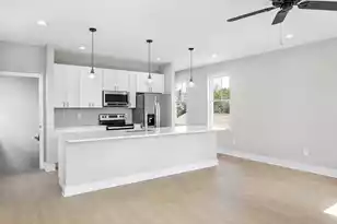 2028 Arbutus Ave, North Charleston, SC 29405 - Photo 4