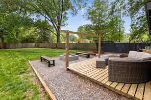 205 Bristow Dr, Summerville, SC 29483 - Photo 2
