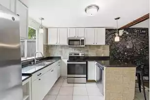 41 Coming St, Charleston, SC 29401 - Photo 16