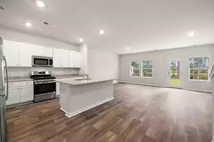391 Tiliwa St, Summerville, SC 29486 - Photo 2