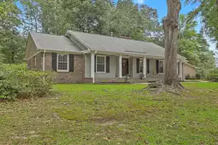 203 Shaftesbury Ln, Summerville, SC 29485 - Photo 1