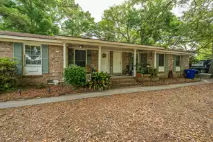 704 Marlin Ln, Charleston, SC 29412 - Photo 1