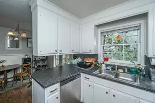 704 Marlin Ln, Charleston, SC 29412 - Photo 12