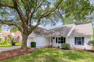1264 Center Lake Dr, Mount Pleasant, SC 29464 - Photo 2