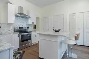 1264 Center Lake Dr, Mount Pleasant, SC 29464 - Photo 12