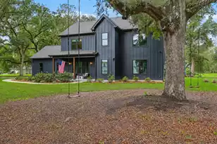 5715 Whistle Stop Ln, Ravenel, SC 29470 - Photo 1