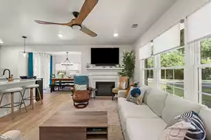 2420 Pine Ct, Beaufort, SC 29902 - Photo 10