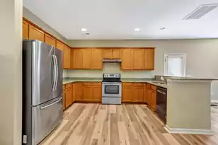 1313 Merchant Ct, Mount Pleasant, SC 29466 - Photo 10