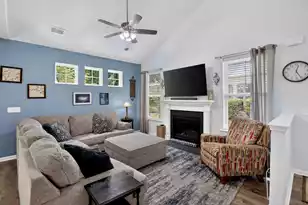 2572 KINGSFIELD ST, Mount Pleasant, SC 29466 - Photo 6
