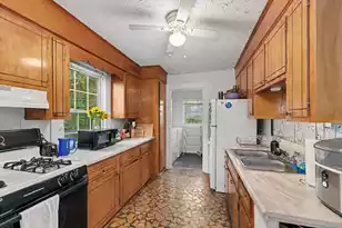 7 Poplar St, Charleston, SC 29403 - Photo 8