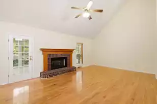 150 Haleswood Cir, Goose Creek, SC 29445 - Photo 8