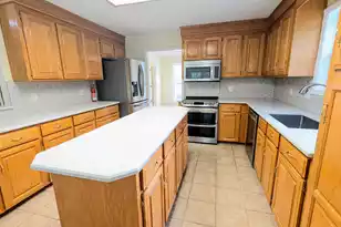 150 Haleswood Cir, Goose Creek, SC 29445 - Photo 8