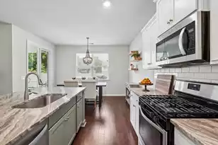 3822 Sawmill Ct, Mount Pleasant, SC 29429 - Photo 6