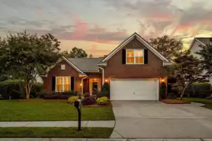 121 Thousand Oaks Ct, Summerville, SC 29485 - Photo 2