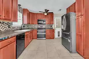 246 Winding Trail Ln, Summerville, SC 29486 - Photo 6