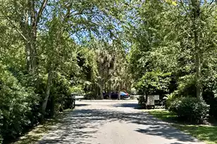 252 Howle Ave, Charleston, SC 29412 - Photo 12