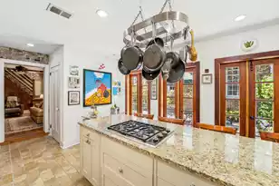 35 Wentworth St, Charleston, SC 29401 - Photo 18