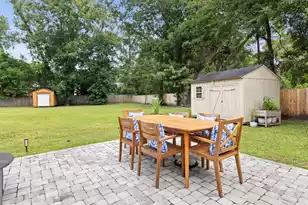 1126 Pleasant Pines Rd, Mount Pleasant, SC 29464 - Photo 16