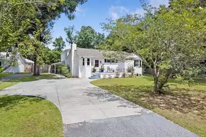 1126 Pleasant Pines Road, Mount Pleasant, SC 29464 - Photo 2
