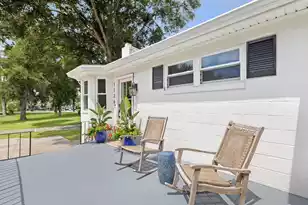 1126 Pleasant Pines Rd, Mount Pleasant, SC 29464 - Photo 6