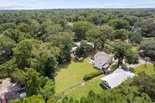 1126 Pleasant Pines Rd, Mount Pleasant, SC 29464 - Photo 4