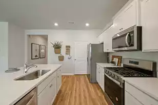 1053 Laurel Oaks Dr, Summerville, SC 29483 - Photo 8