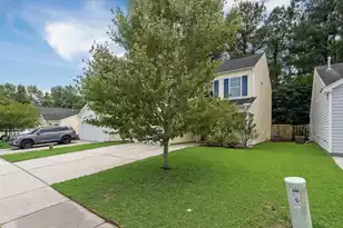 121 Coosawatchie St, Summerville, SC 29485 - Photo 2