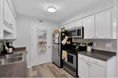 1402 Camp Road #Apt 9G, Charleston, SC 29412 - Photo 4