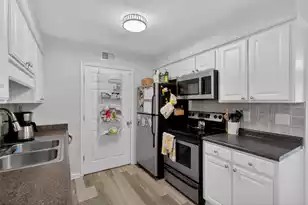 1402 Camp Road #Apt 9G, Charleston, SC 29412 - Photo 4