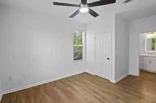 2033 Chatelain Way, Mount Pleasant, SC 29464 - Photo 10