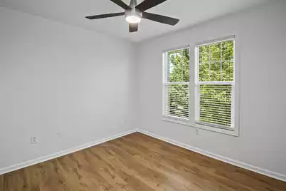 2033 Chatelain Way, Mount Pleasant, SC 29464 - Photo 12