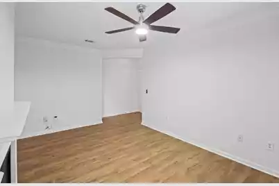 2033 Chatelain Way, Mount Pleasant, SC 29464 - Photo 6