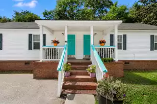 7625 Oakridge Circle E #A & B, North Charleston, SC 29420 - Photo 2