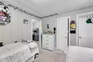 7625 Oakridge Circle E #A & B, North Charleston, SC 29420 - Photo 14