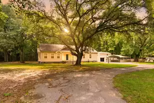 137 Dunmeyer Hill Rd, Summerville, SC 29485 - Photo 4