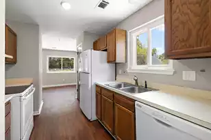 854 Catalpa, Mount Pleasant, SC 29464 - Photo 4