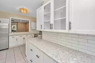 1423 Swamp Fox Ln, Charleston, SC 29412 - Photo 4