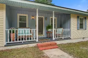 220 Fender, Walterboro, SC 29488 - Photo 2
