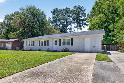 309 Logan Drive, Summerville, SC 29483 - Photo 4