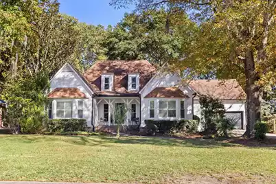 1019 Royalist Road, Mount Pleasant, SC 29464 - Photo 2