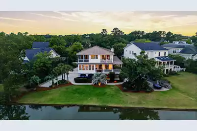 403 Evian Way, Mount Pleasant, SC 29464 - Photo 4