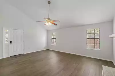7611 Valleyview Circle, North Charleston, SC 29418 - Photo 6