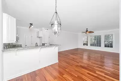 1476 Belcourt Lane, Mount Pleasant, SC 29466 - Photo 10