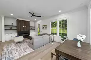 196 Challedon Dr, Summerville, SC 29485 - Photo 12